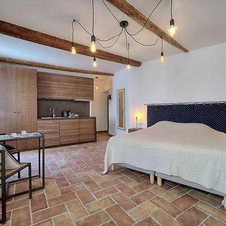 Agreable Quartier Suquet-vieux Port A0b185