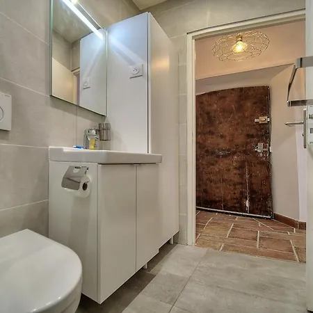 Apartment Agreable Quartier Suquet-vieux Port A0b185 Cannes
